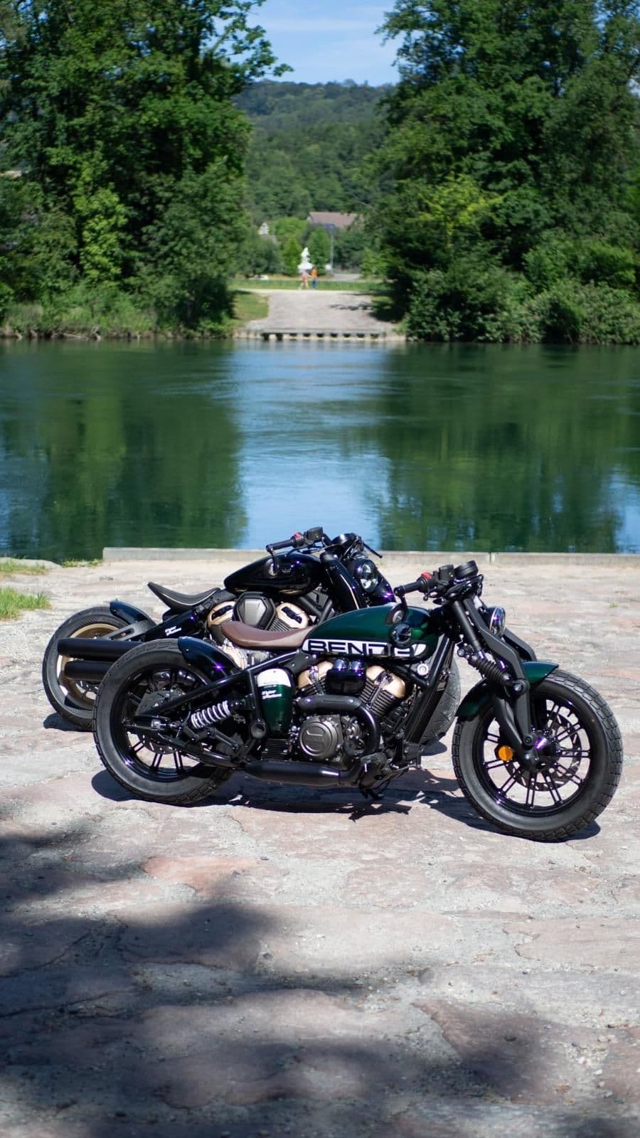 Das fertige Bike: Napoleonbob 250 in Grün mit brauner Sitzbank, Benda Napoleonbob 250