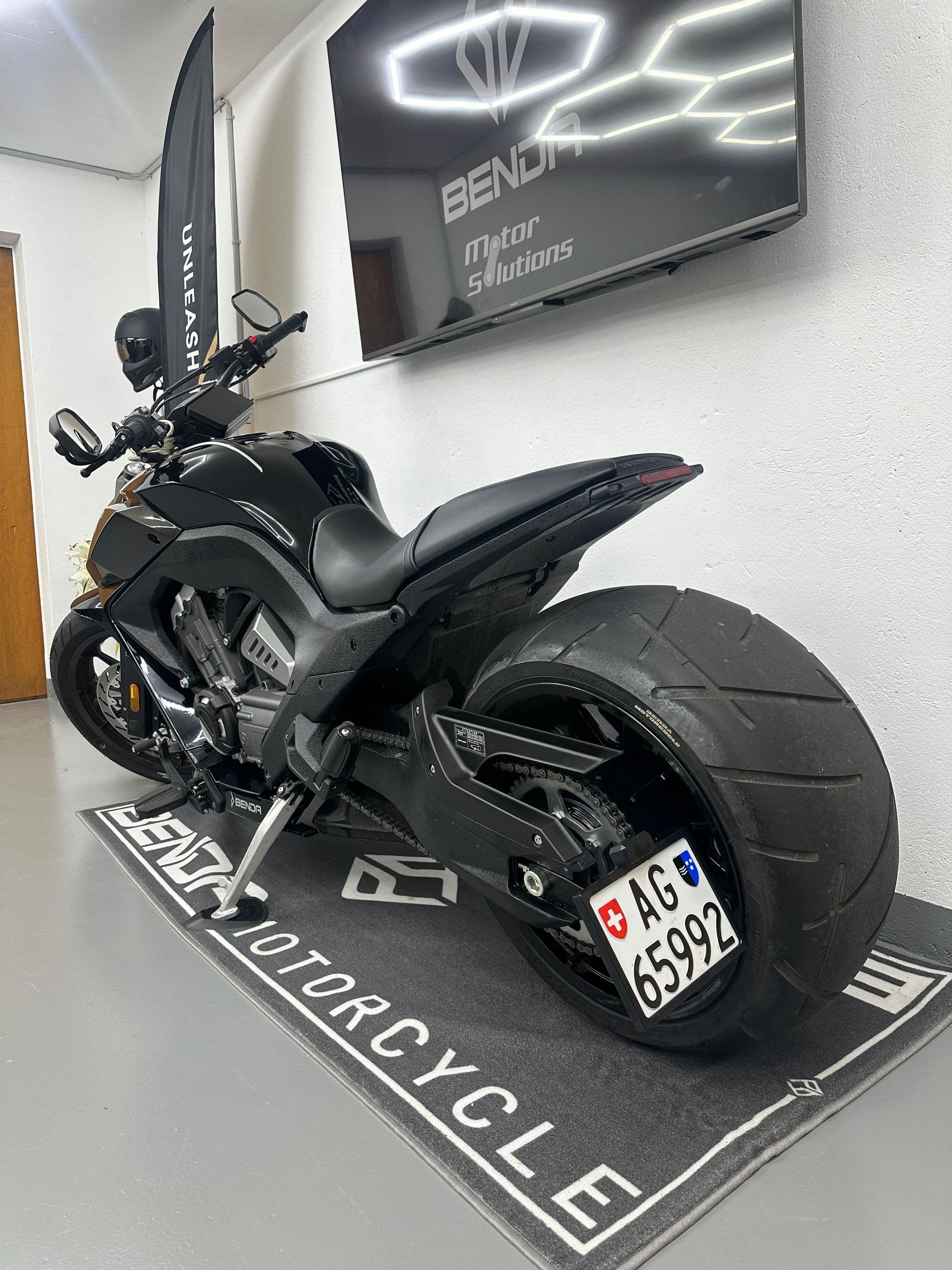 Umgebaute Benda nach Styling und Tuning